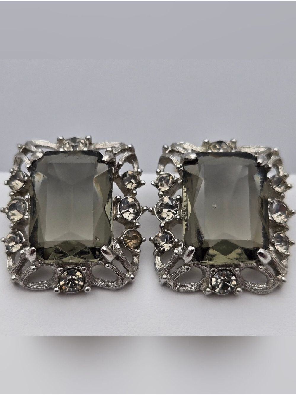 Vintage 60s Sarah Coventry Celebrity Earrings Smoky Topaz Rhinestone 1โ